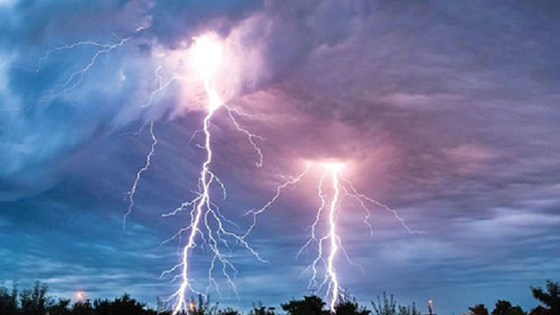 বজ্রপাত আল্লাহর পক্ষ থেকে এক বিশেষ সতর্কবাণী